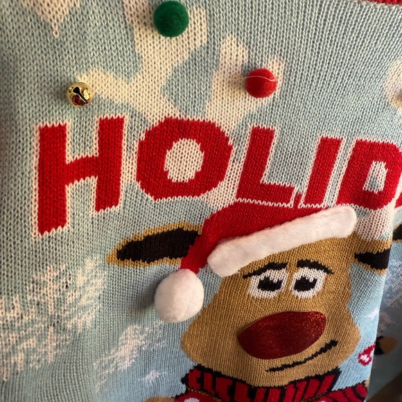 Holiday Spirit Christmas Sweater Women's Size Large. Bells and pompom accents. - Picture 12 of 12
